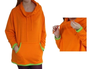 Bluza pmarańczowa z zielonym wykończeniem
